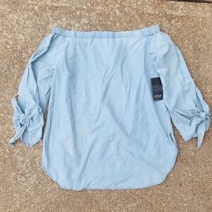 Women’s a.n.a Light Indigo Wash Off-The-Shoulder Top